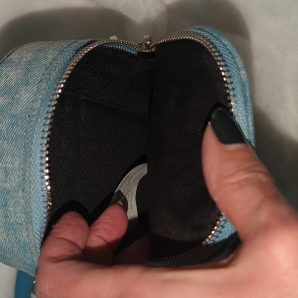 No boundaries denim crossbody purse - Picture 5 of 9